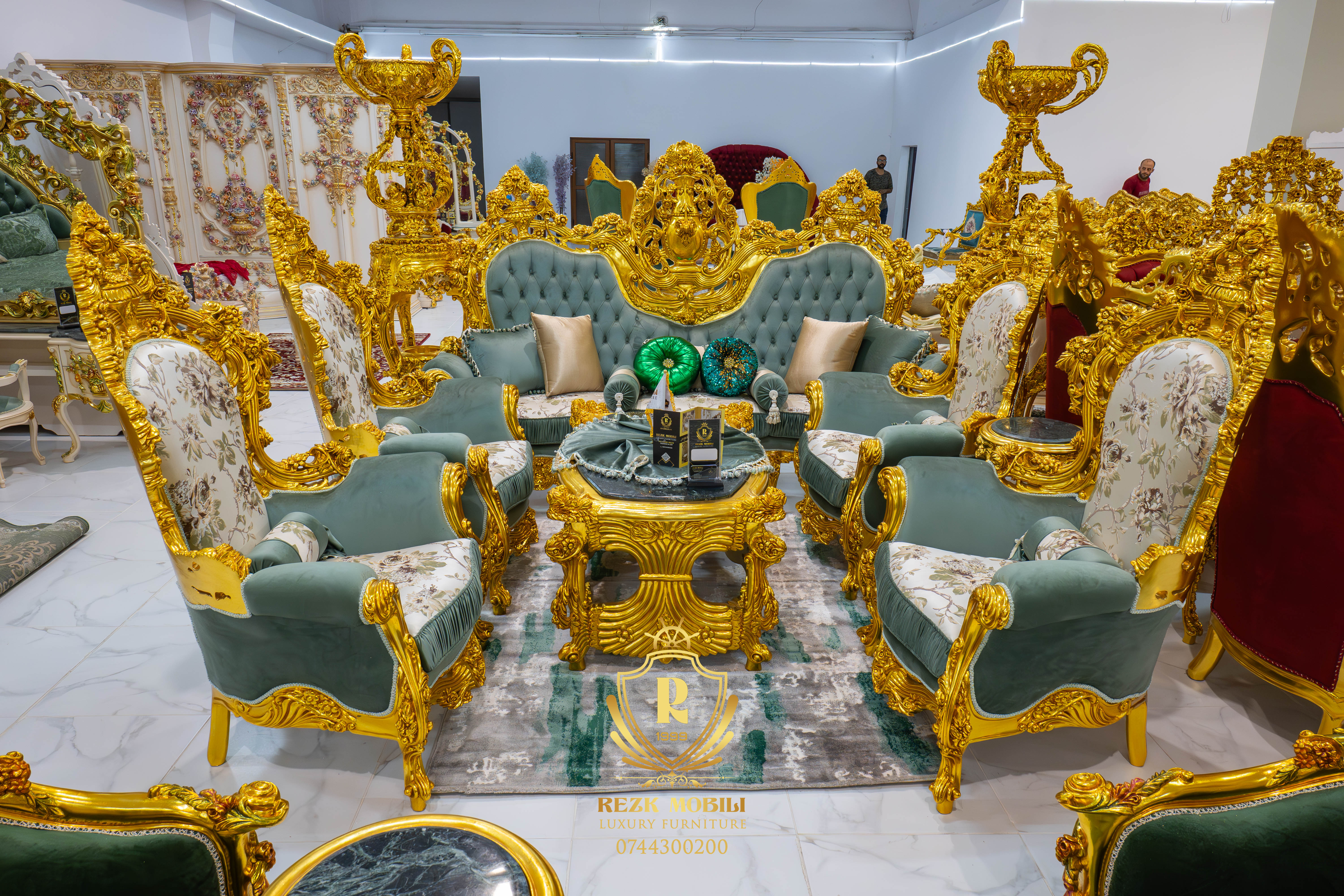 2. Set Canapea Orchida